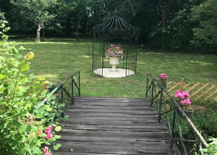 Manoir De Manapany Bed & Breakfast Angliers (Vienne)